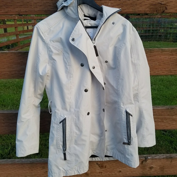 Helly Hansen Jackets & Blazers - Helly Hansen White Coat Jacket Large L